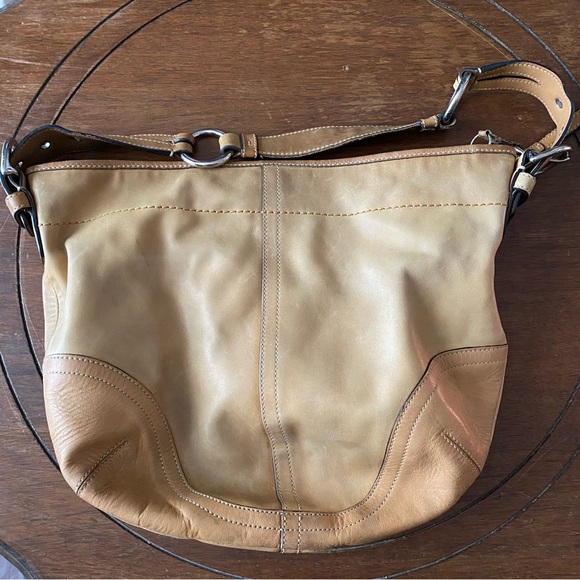 Vintage Coach Tan Hobo Purse Handbag - Picture 2 of 14